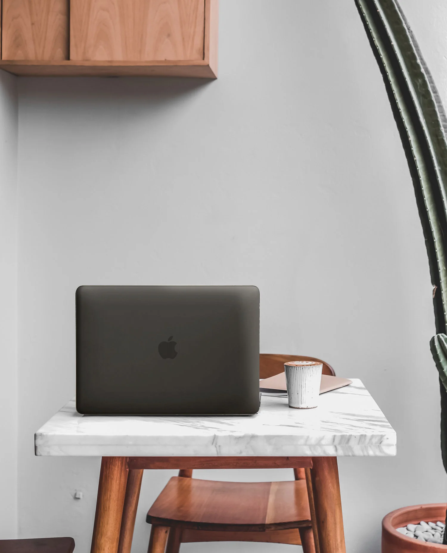 Hardshell Case for Macbook Air 13 M3 2024 - Image 9