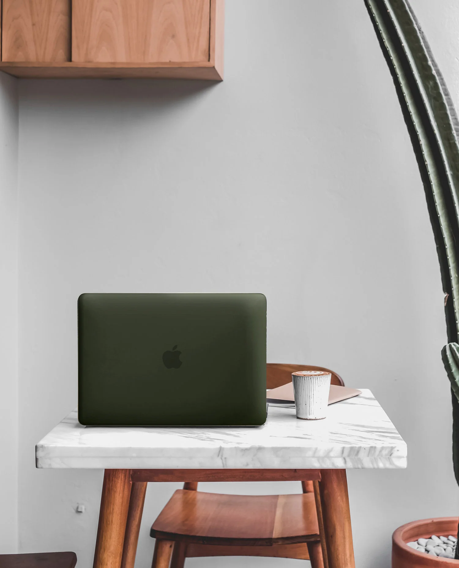 Hardshell Case for Macbook Air 15 M3 2024 - Image 15
