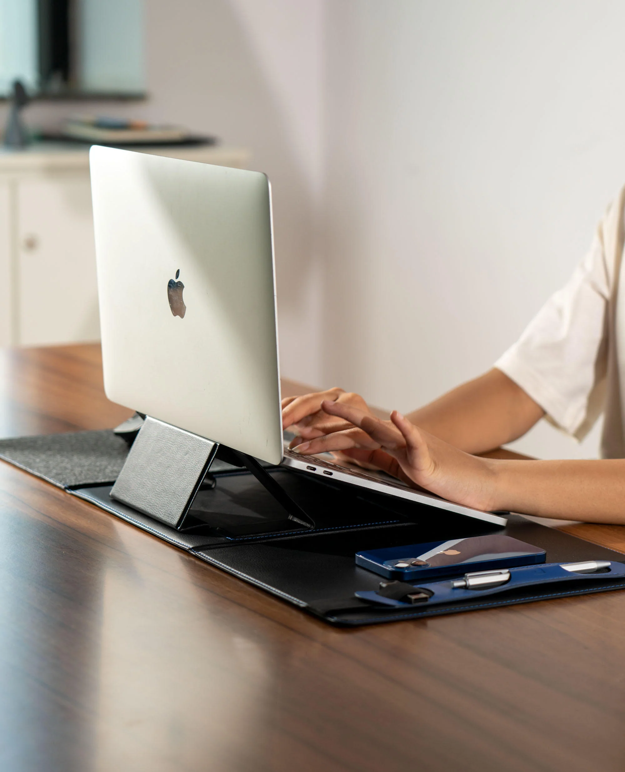 Morph Foldable Deskmat with Laptop Stand - Image 3