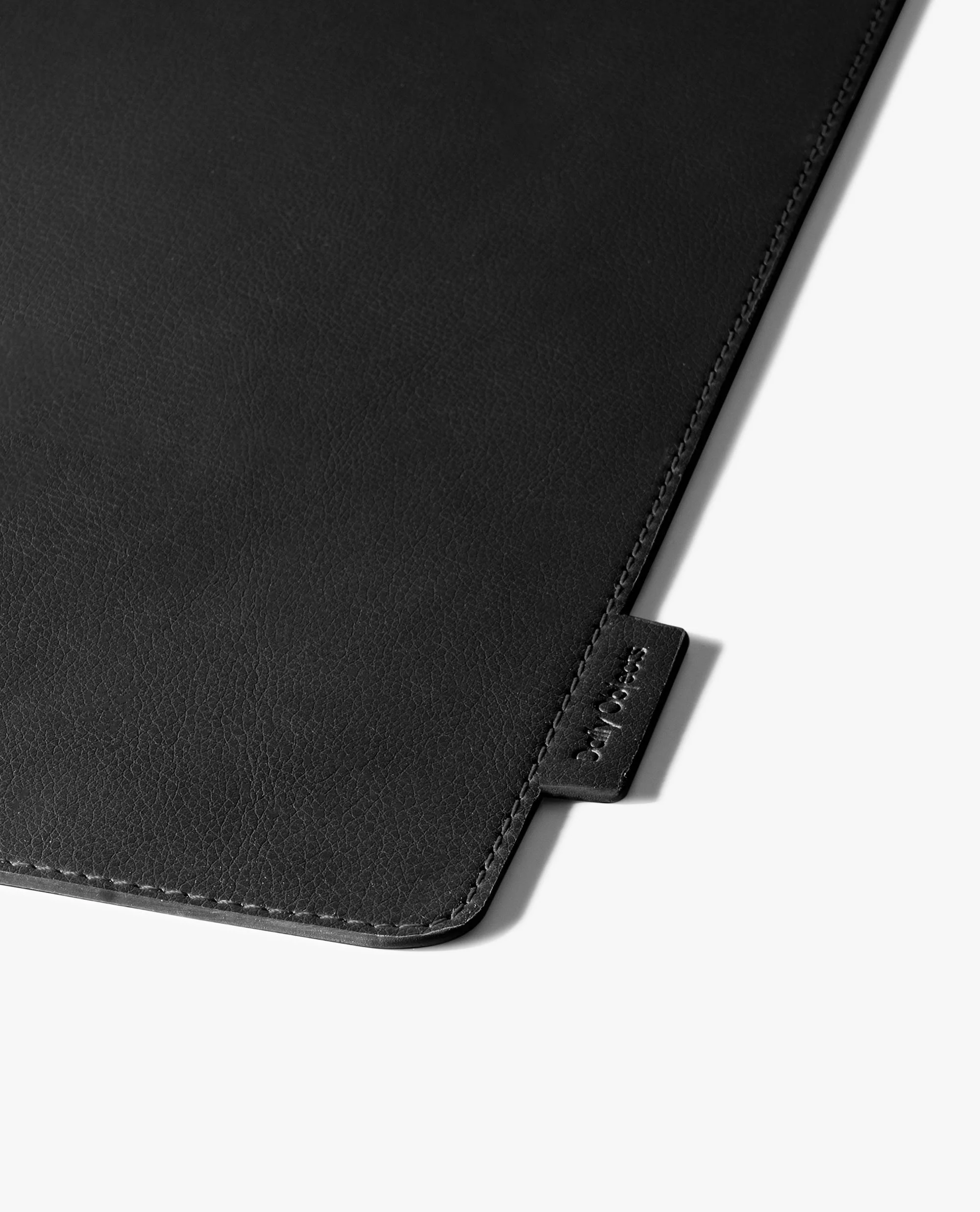 Snap On Organiser Desk Mat with Cable Holder + Phone Mount + Apple Watch Charging Stand - Image 12